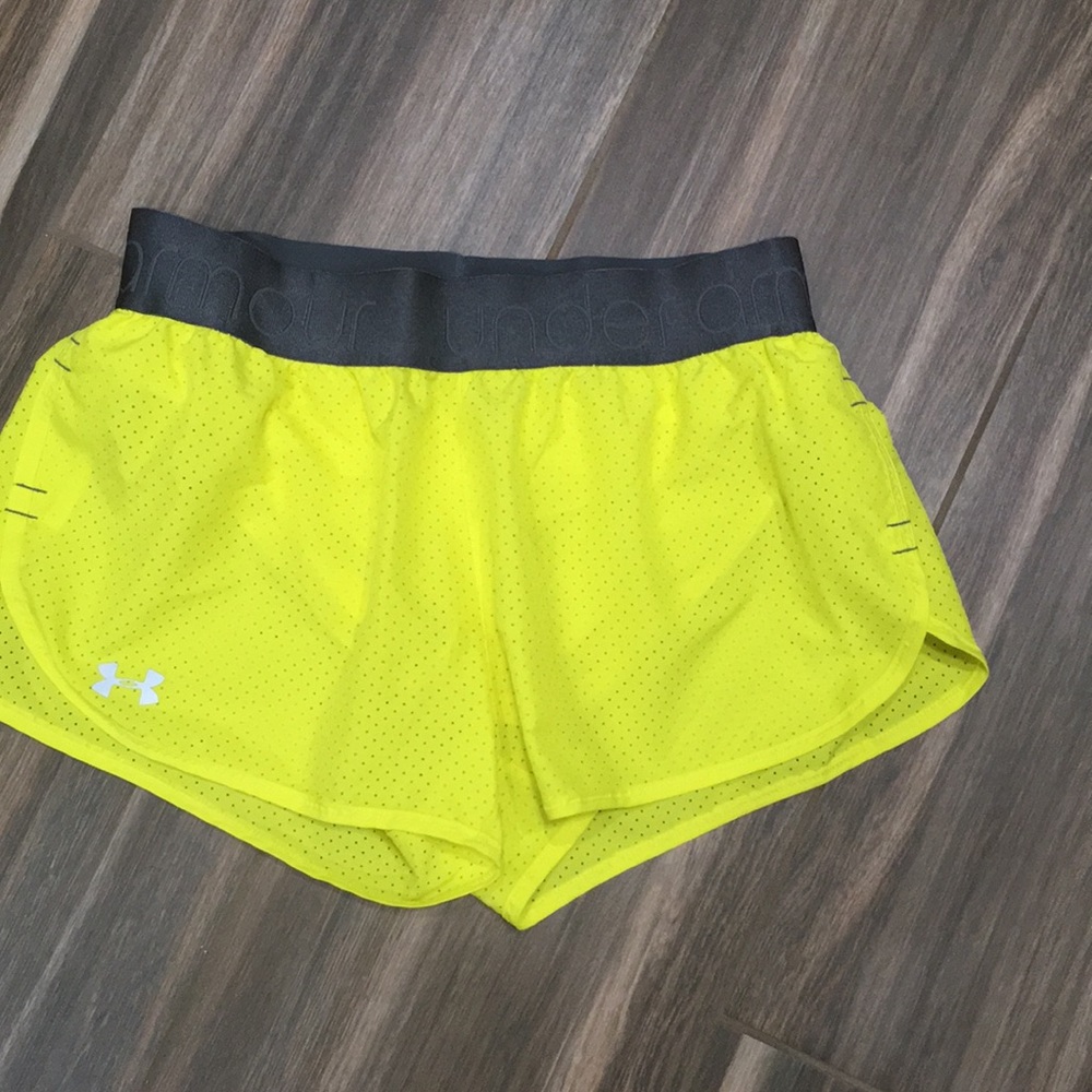 Women’s semi fitted heat gear under armor shorts